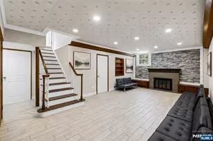 140 N Farview Ave, Paramus, NJ 07652 - Photo 18