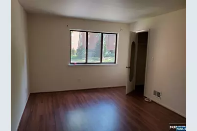 336 Sea Isle Key, Secaucus, NJ 07094 - Photo 2