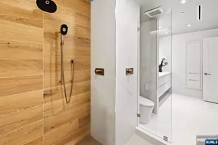 100 Carlyle Dr Vg6, Cliffside Park, NJ 07010 - Photo 36