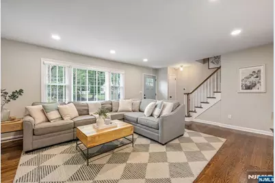 291 Midvale Street, Ridgewood, NJ 07450 - Photo 2