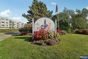 129 The Promenade, Edgewater, NJ 07020 - Photo 10