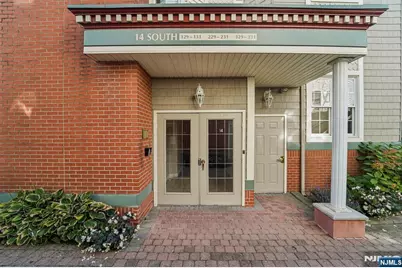 129 The Promenade, Edgewater, NJ 07020 - Photo 14