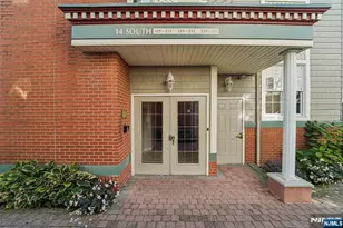 129 The Promenade, Edgewater, NJ 07020 - Photo 14
