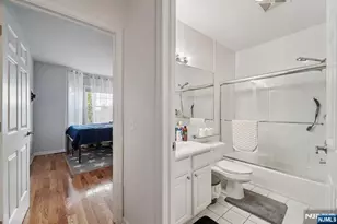 129 The Promenade, Edgewater, NJ 07020 - Photo 8