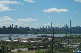 154 Undercliff Ave 6, Edgewater, NJ 07020 - Photo 1