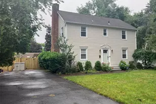 267 Ridgewood Blvd, Washington Township, NJ 07676 - Photo 2