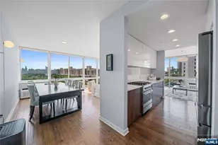 618 Hudson Park, Edgewater, NJ 07020 - Photo 6