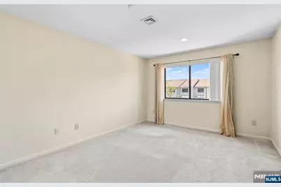 8 Wadsworth Court, Teaneck Township, NJ 07666 - Photo 28