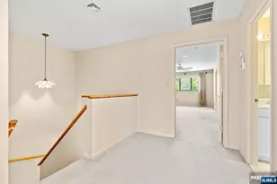 8 Wadsworth Ct, Teaneck Township, NJ 07666 - Photo 30