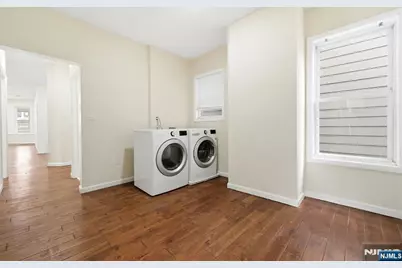 244 Clinton Avenue, Jersey City, NJ 07304 - Photo 22