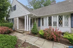 26 Glenwood Rd, Tenafly, NJ 07670 - Photo 2