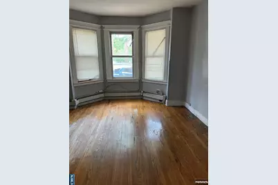 869 Clifton Avenue, Newark, NJ 07104 - Photo 4