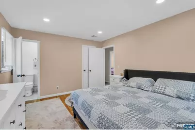 33 Oak Avenue, Pequannock Township, NJ 07440 - Photo 12