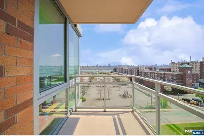 918 Hudson Park, Edgewater, NJ 07020 - Photo 24