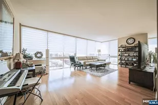 918 Hudson Park, Edgewater, NJ 07020 - Photo 12
