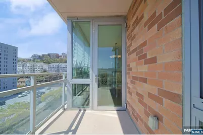 918 Hudson Park, Edgewater, NJ 07020 - Photo 26