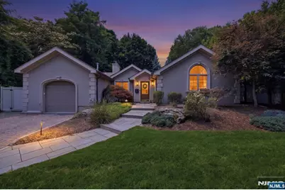 23 Trinity Place, Hillsdale, NJ 07642 - Photo 2
