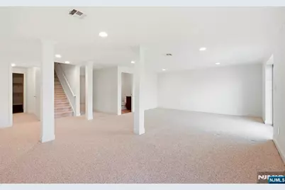 98 Tarrington Road, Hamburg, NJ 07419 - Photo 28