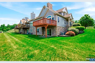 98 Tarrington Road, Hamburg, NJ 07419 - Photo 34