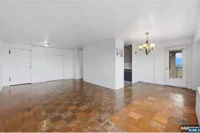 275 Prospect Street 14B #14B, East Orange, NJ 07017 - Photo 8