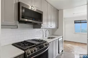 275 Prospect Street 14B, East Orange, NJ 07017 - Photo 14