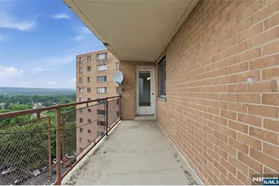 275 Prospect Street 14B #14B, East Orange, NJ 07017 - Photo 4