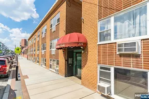120 32nd Street 3P, Union City, NJ 07087 - Photo 1