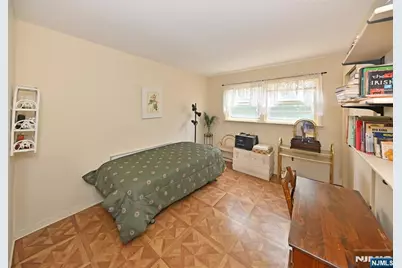 155 Hasbrouck Avenue, Emerson, NJ 07630 - Photo 18