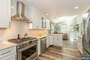 209 Spruce St, Ramsey, NJ 07446 - Photo 8
