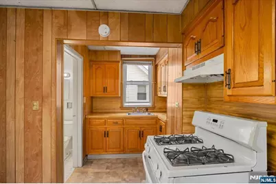 9 Morris Avenue, Garfield, NJ 07026 - Photo 12