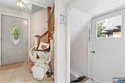 936 Red Road, Teaneck Township, NJ 07666 - Photo 6