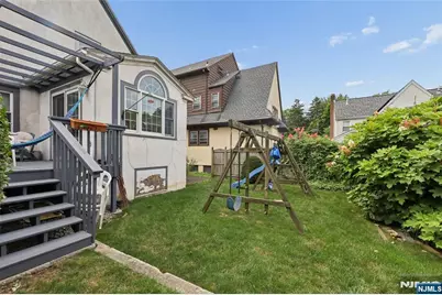936 Red Road, Teaneck Township, NJ 07666 - Photo 38