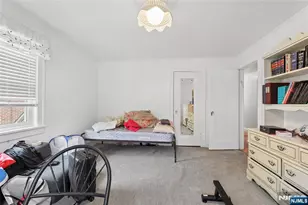 936 Red Rd, Teaneck Township, NJ 07666 - Photo 32