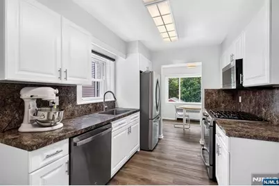 117 Overpeck Avenue, Ridgefield Park, NJ 07660 - Photo 12