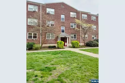 1483 E Terrace Circle 4 #4, Teaneck Township, NJ 07666 - Photo 1