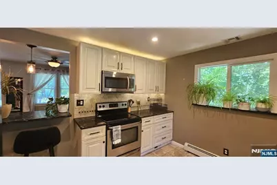 9 Harrison Road 1st Floor #1st Floor, Riverdale, NJ 07457 - Photo 4