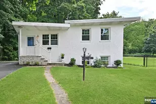 221 Lakeview Dr, Ridgewood, NJ 07450 - Photo 34