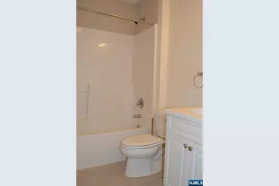 77 McKinley Avenue 1 #1, Lodi, NJ 07644 - Photo 6