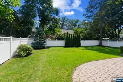28 Demarest Road, Paramus, NJ 07652 - Photo 30