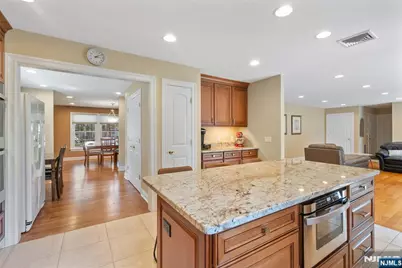 28 Demarest Road, Paramus, NJ 07652 - Photo 12