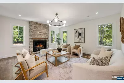 5 Blanchfield Court, Ho Ho Kus, NJ 07423 - Photo 4
