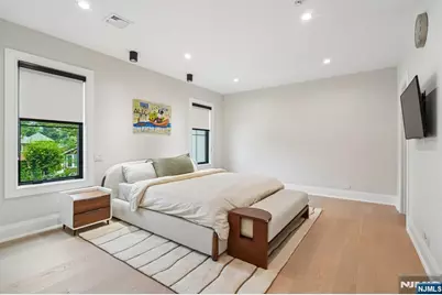 24 Carol Drive, Englewood Cliffs, NJ 07632 - Photo 36