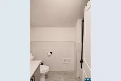 52 Holland Street, Newark, NJ 07103 - Photo 10