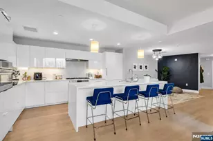 9 Ave At Port Imperial 712, West New York, NJ 07093 - Photo 2