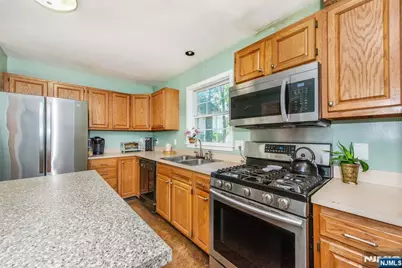 19 Franklin Place, Hackensack, NJ 07601 - Photo 8