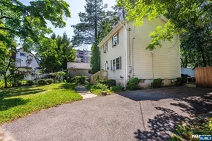 19 Franklin Pl, Hackensack, NJ 07601 - Photo 30