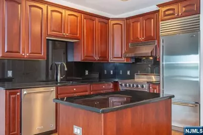20 Ave At Port Imperial 330 #330, West New York, NJ 07093 - Photo 4