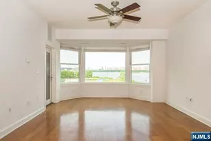 20 Ave At Port Imperial 330, West New York, NJ 07093 - Photo 8