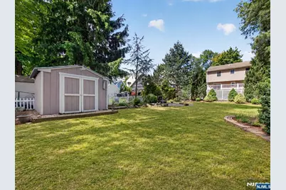 538 Coolidge Place, Paramus, NJ 07652 - Photo 38