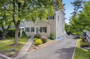 538 Coolidge Pl, Paramus, NJ 07652 - Photo 2